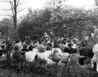 Black Mountain College: Exodus: Fall 1941 was exciting, sure, but it was also horrific. It was the beginning of the exodus, as most male students and and many male, youngish, American-born faculty left the college for the war.