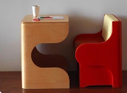 @pinkessay on Instagram: “🧤 P’Kolino Klick desk + chair .
.
.
.
.⁣
.⁣
.⁣
#nyc #brooklyn #bk #design #pantone #palette #finea...