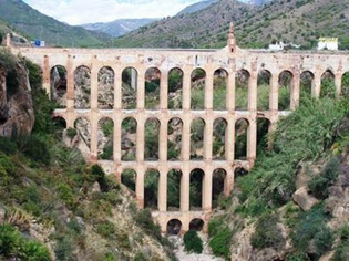 aqueduct-of-el-aguila.jpg